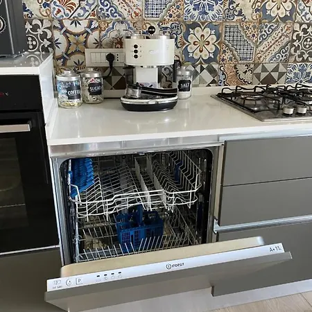 Tra Mare E