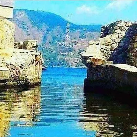 Tra Mare E * Torre di Faro